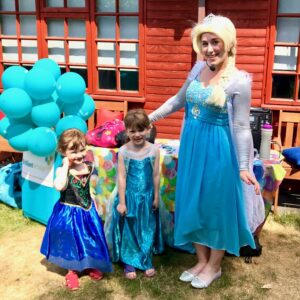 Queen Elsa Lookalike Party